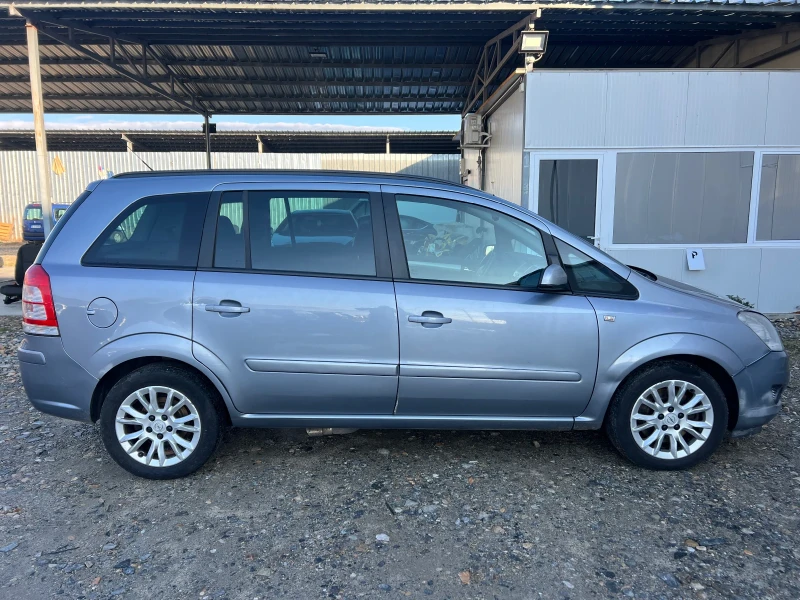 Opel Zafira 1.6 Turbo 150к.с. Facelift 7-местна, снимка 4 - Автомобили и джипове - 48205099