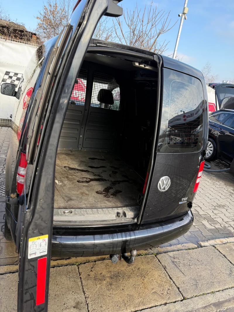 VW Caddy 2.0 TDI, снимка 9 - Автомобили и джипове - 48480578