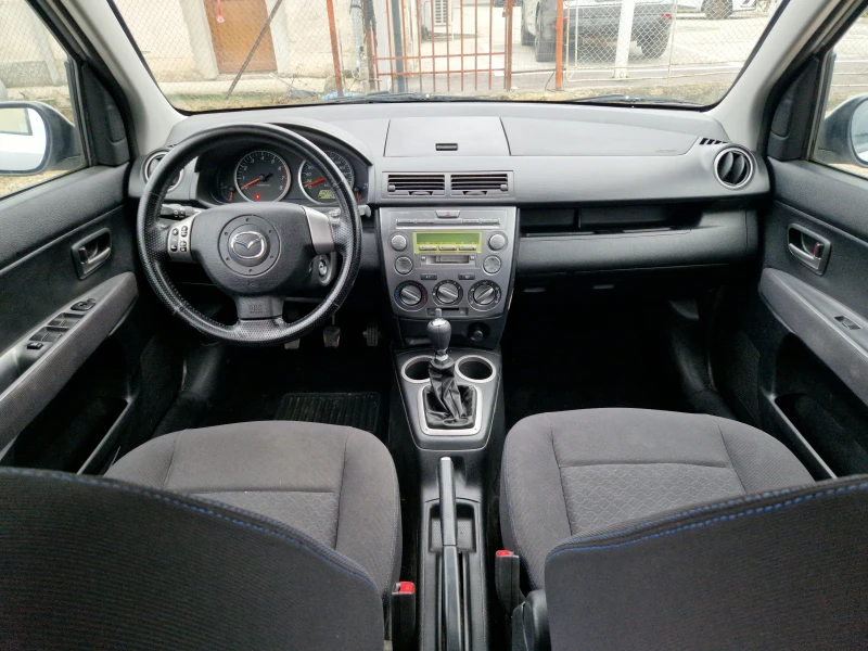 Mazda 2 1.4i КЛИМАТИК!, снимка 12 - Автомобили и джипове - 48538824