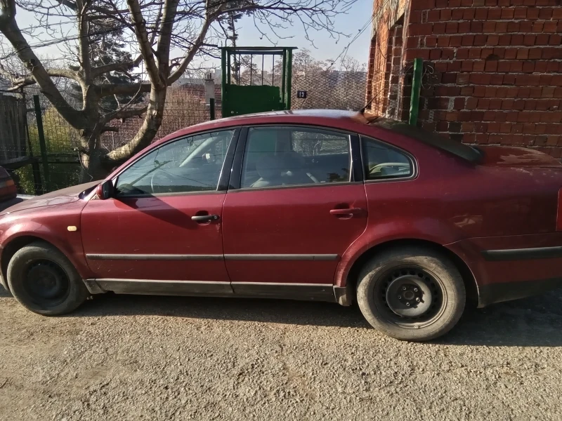 VW Passat B5, снимка 4 - Автомобили и джипове - 49135377