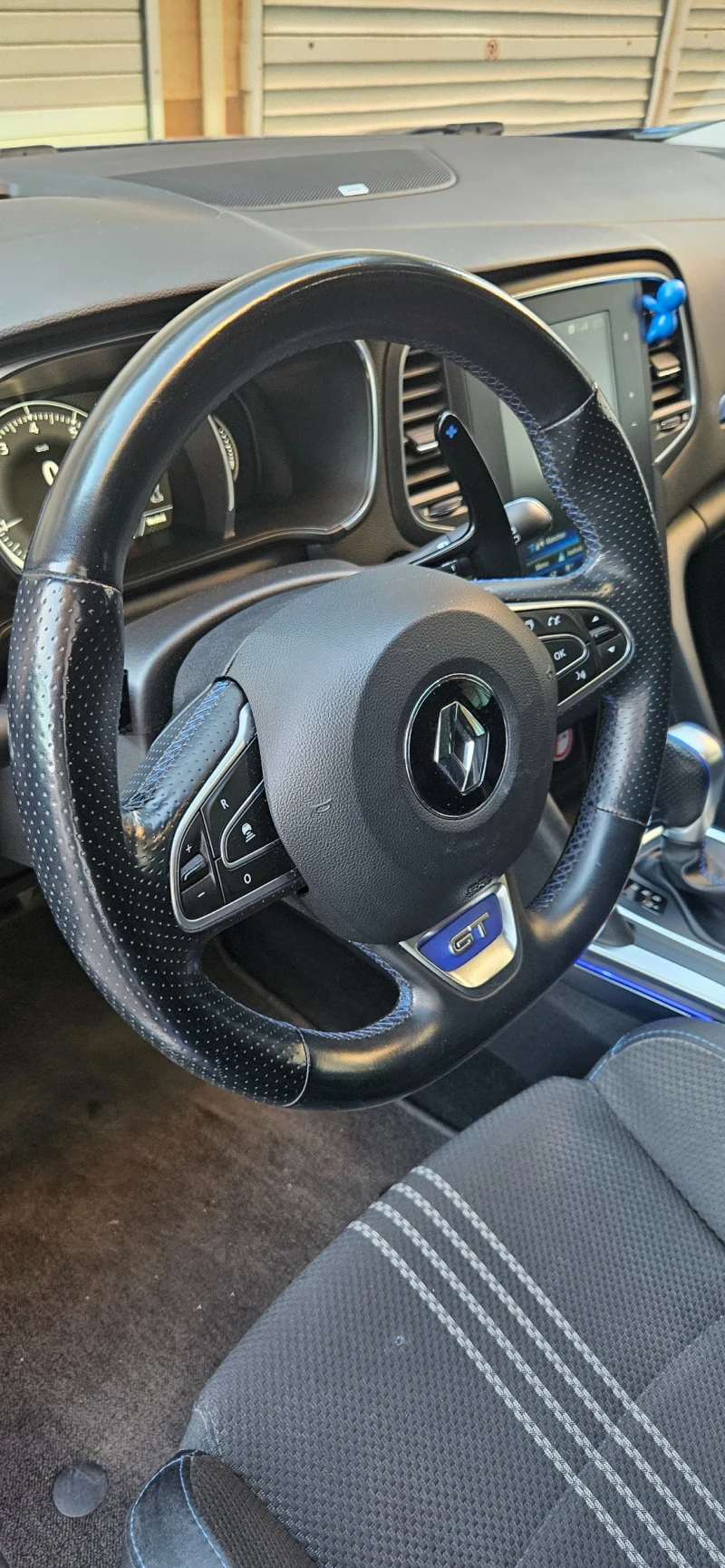 Renault Megane Gt  Bose edition    4Control, снимка 9 - Автомобили и джипове - 52067451