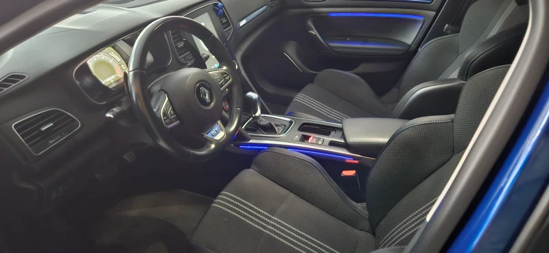 Renault Megane Gt  Bose edition    4Control, снимка 13 - Автомобили и джипове - 52067451