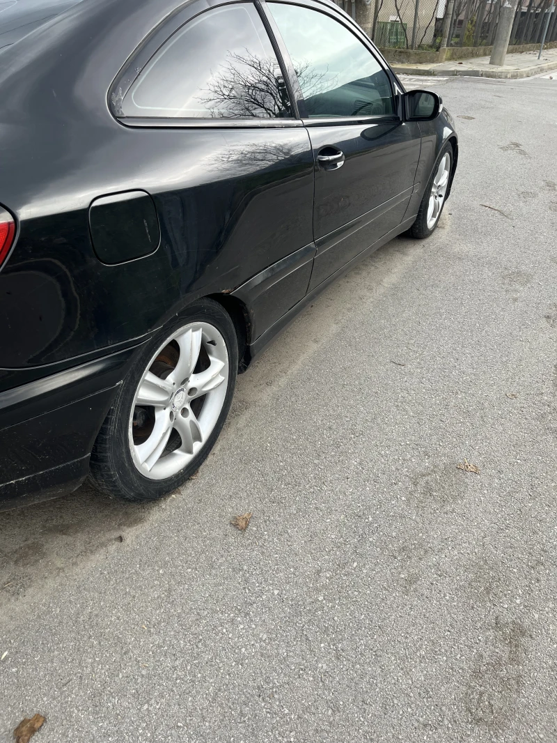 Mercedes-Benz C 230, снимка 5 - Автомобили и джипове - 52639137