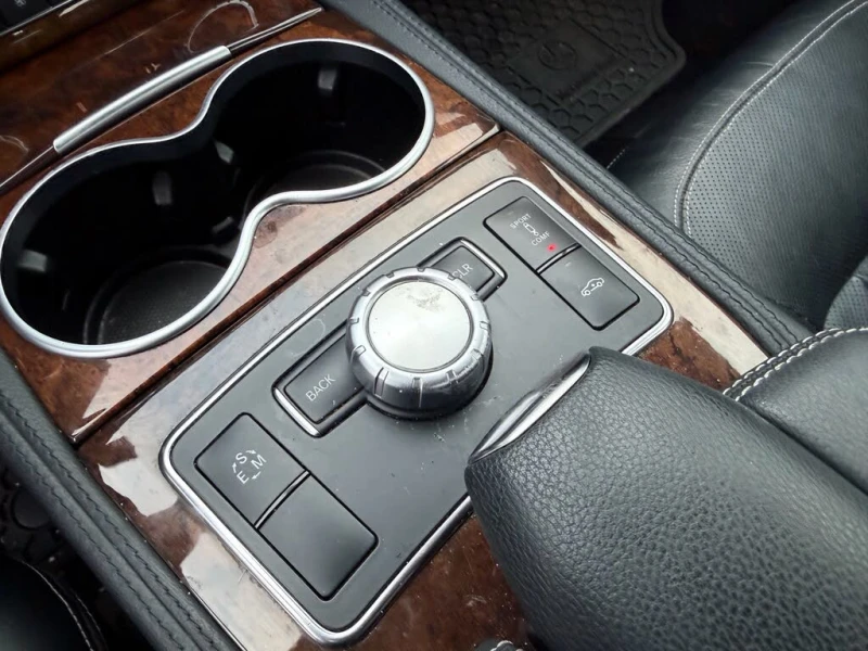 Mercedes-Benz CLS 550 4MATIC* АвтоКредит* (ЦЕНА ДО БГ), снимка 8 - Автомобили и джипове - 53158585