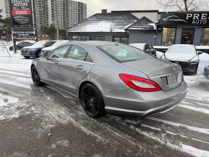Mercedes-Benz CLS 550 4MATIC* АвтоКредит* (ЦЕНА ДО БГ), снимка 5 - Автомобили и джипове - 53158585
