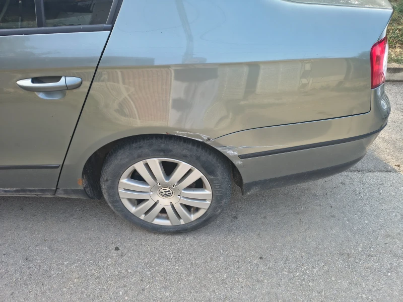 VW Passat, снимка 7 - Автомобили и джипове - 53488340