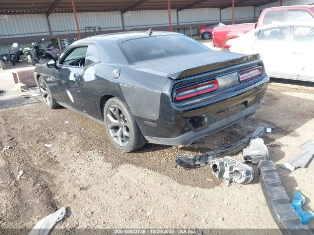 Dodge Challenger R/T / ВАНДАЛИЗИРАН, снимка 3 - Автомобили и джипове - 47969482