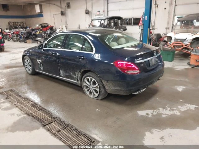 Mercedes-Benz C 300 Luxury 4MATIC * Подгрев * КeylessGo, снимка 3 - Автомобили и джипове - 48503020