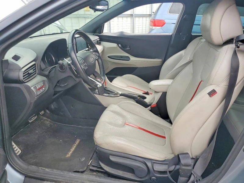 Hyundai Veloster  1.6L 4 FRONT WHEEL DRIVE | Mobile.bg � ����������� 7