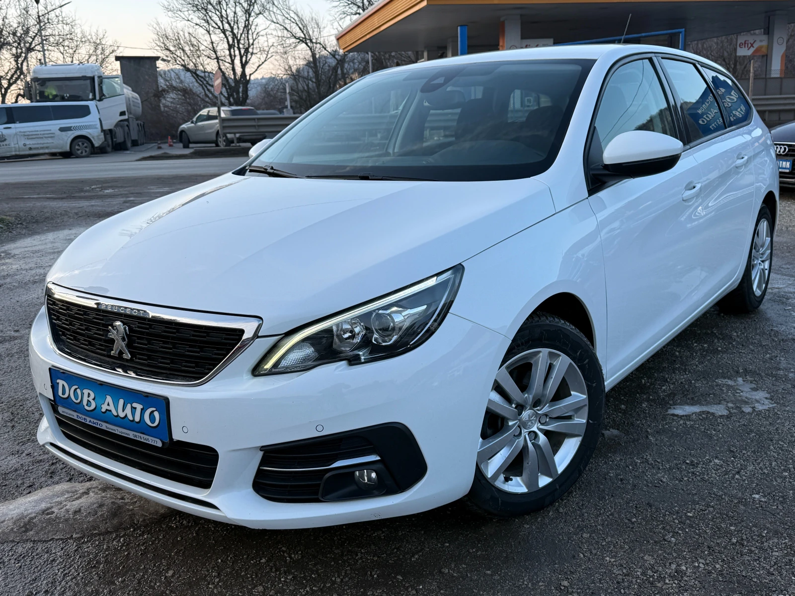 Peugeot 308 1.5BLUEHDI-EAT8(АВТОМАТИК)-КАМЕРА-НАВИГАЦИЯ, снимка 1
