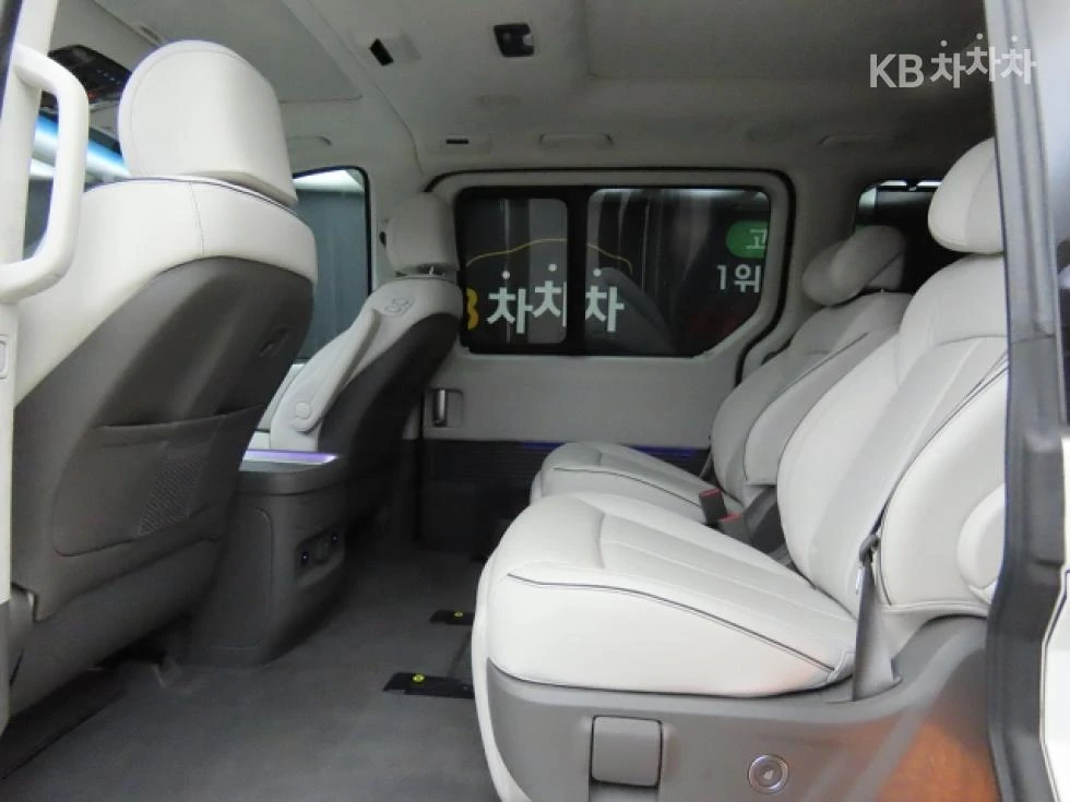 Hyundai Staria Lounge 3.5 LPG Lounge 7  . . | Mobile.bg   6