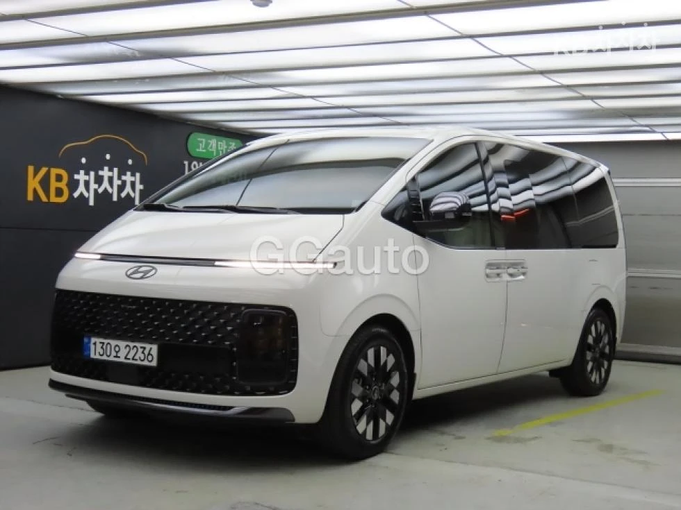 Hyundai Staria Lounge 3.5 LPG Lounge 7  . . | Mobile.bg   1