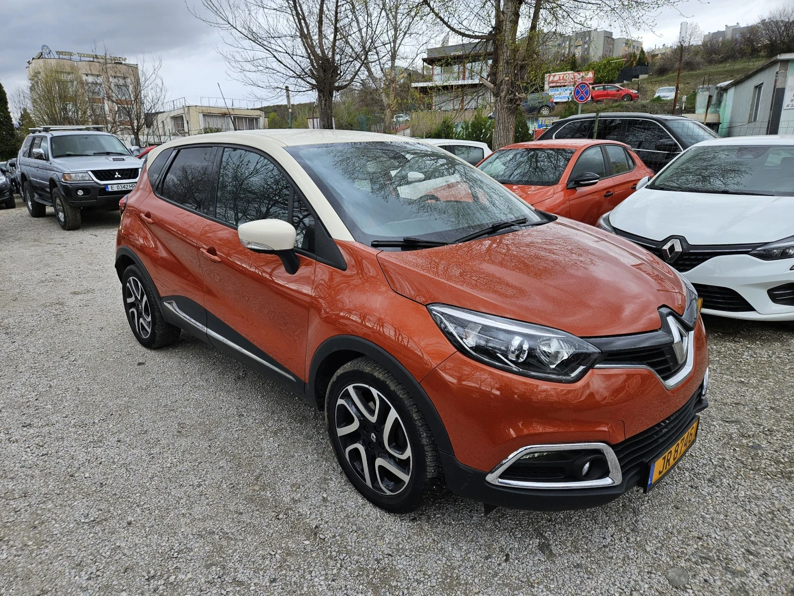 Renault Captur 1.5 dci AUTOMATIC - изображение 2