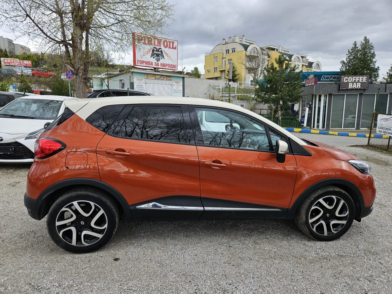 Renault Captur 1.5 dci AUTOMATIC - изображение 3