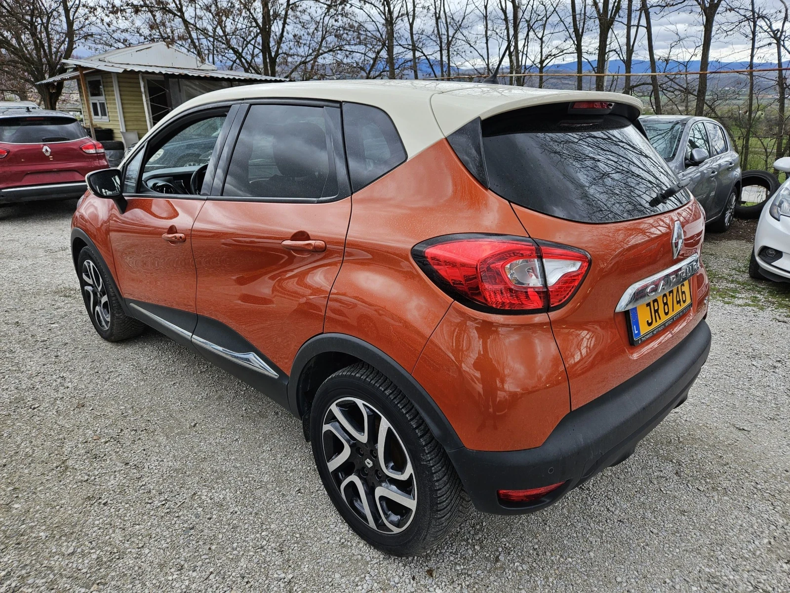 Renault Captur 1.5 dci AUTOMATIC - изображение 6