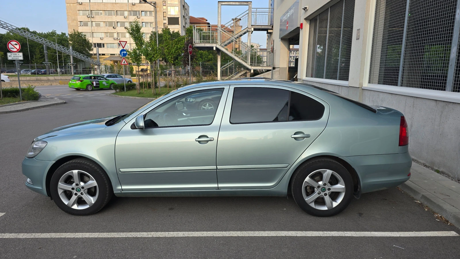 Skoda Octavia 1.6 TDI, 105 к.с., DSG automatic - изображение 5