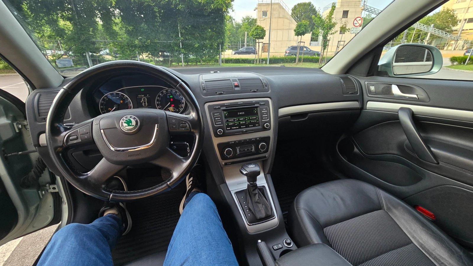 Skoda Octavia 1.6 TDI, 105 к.с., DSG automatic - изображение 8