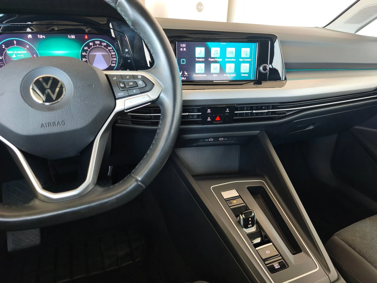 VW Golf Variant 8 Life 2.0 TDI SCR DSG - изображение 5