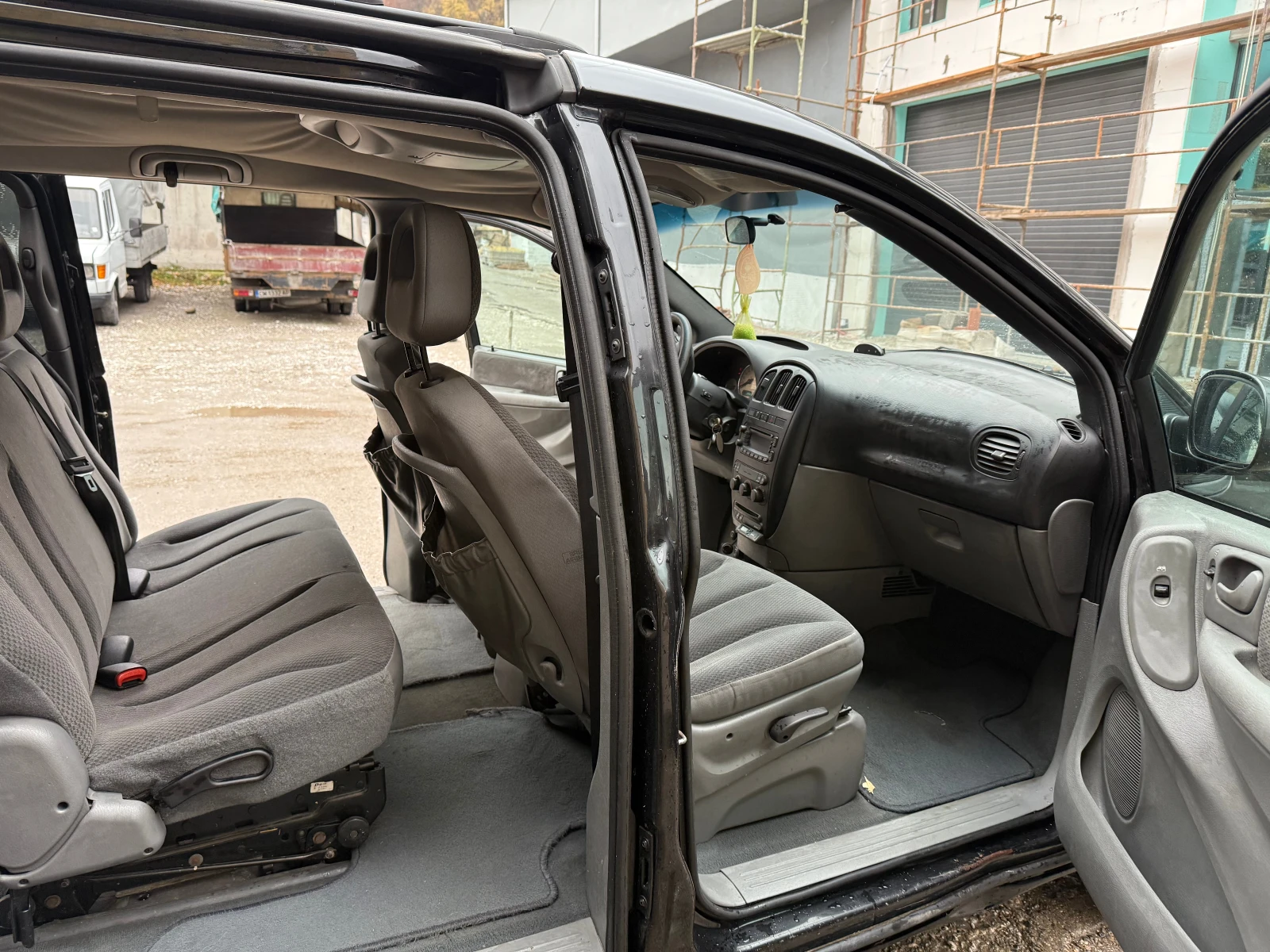 Chrysler Voyager 2.5crd, снимка 5 - Автомобили и джипове - 53822446