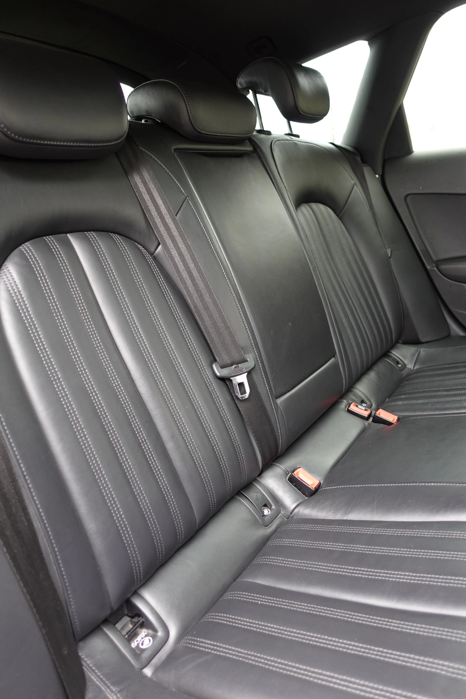 Audi A6 3.0 TDI 252 к.с. S-line Quattro, снимка 13 - Автомобили и джипове - 53930207