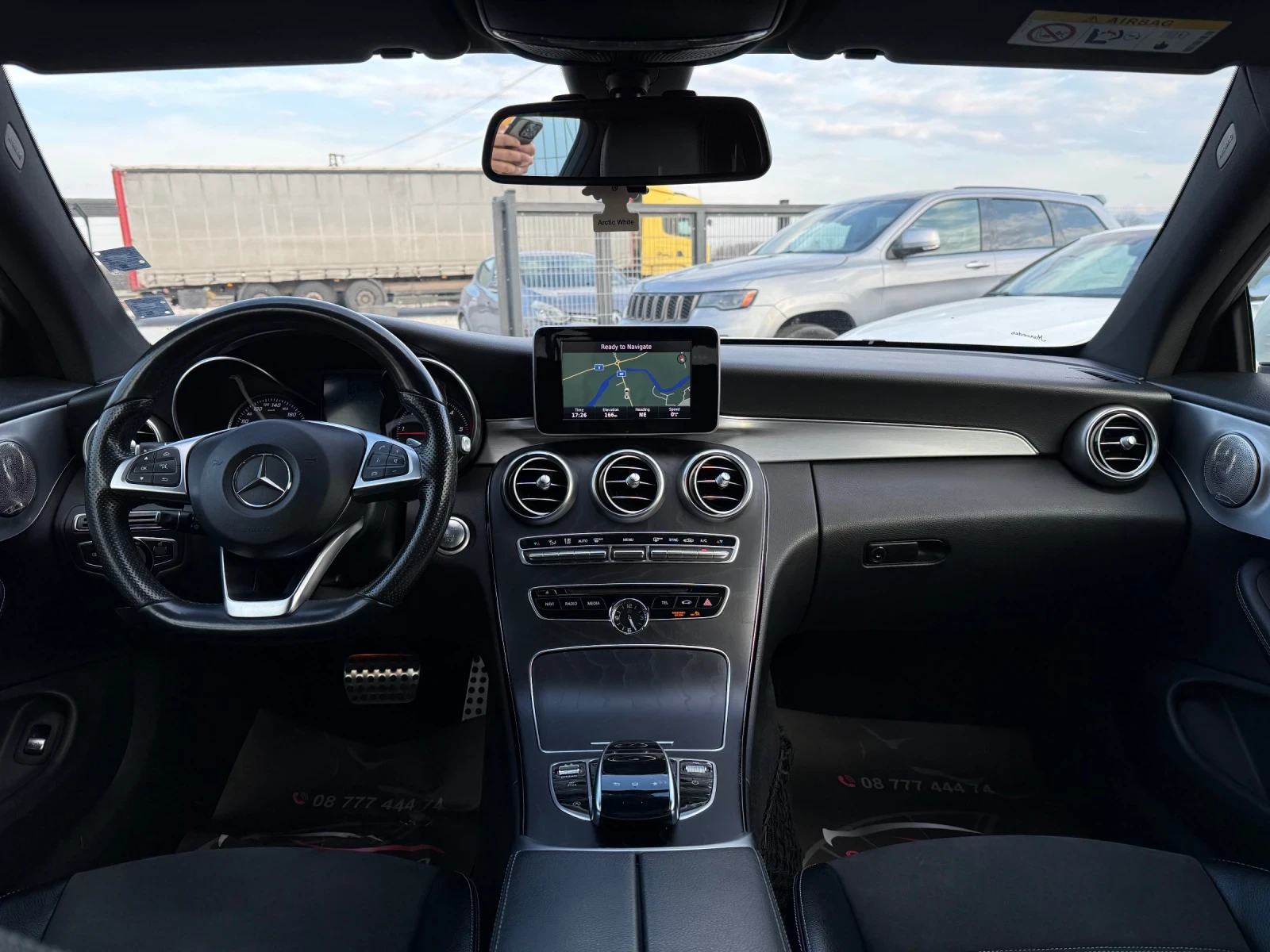 Mercedes-Benz C 220 D* 2017г* AMG Line* 141.000KM* Сервизна История* Н, снимка 11 - Автомобили и джипове - 54033759