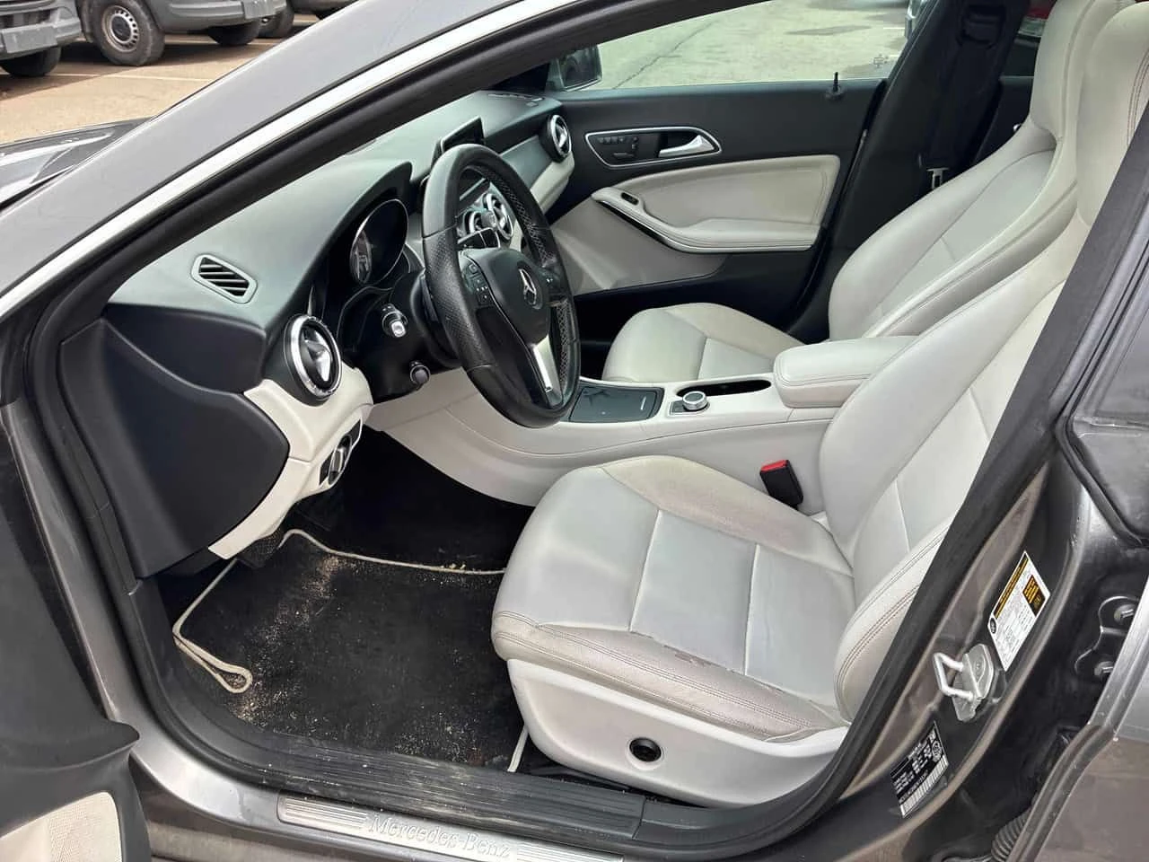 Mercedes-Benz CLA 250 АМГ ПАКЕТ/CARFAX/КОЖА/ПАНОРАМА/ПОДГРЕВ/КЛИП , снимка 6 - Автомобили и джипове - 54060503