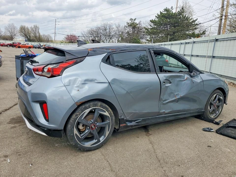 Hyundai Veloster  1.6L 4 FRONT WHEEL DRIVE | Mobile.bg � ����������� 3
