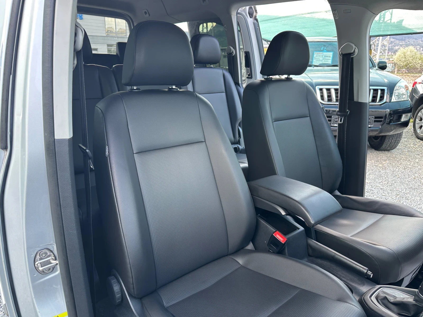VW Caddy MAXI LIFE 2.0TDI DSG, снимка 15 - Автомобили и джипове - 54383531