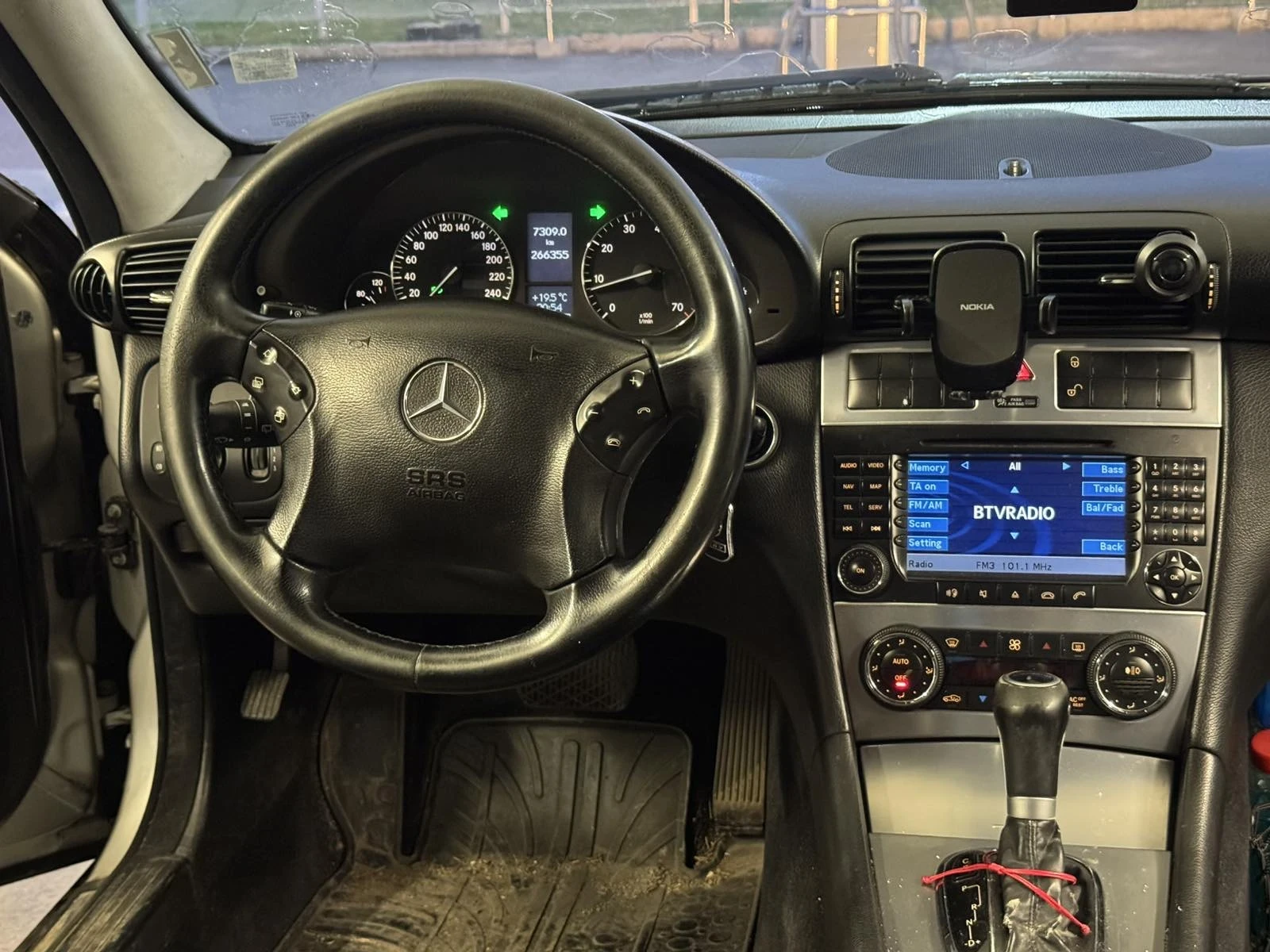 Mercedes-Benz C 230 Facelift , снимка 7 - Автомобили и джипове - 54512415