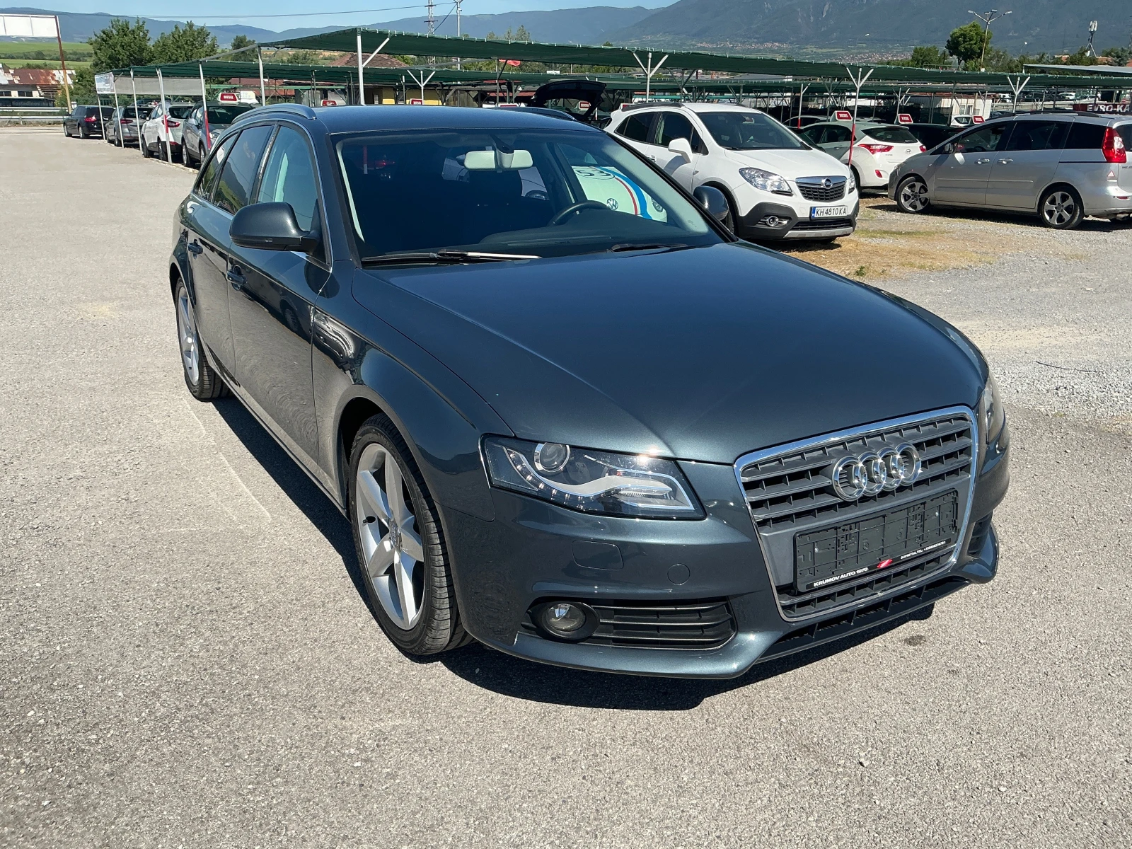 Audi A4 2.0 TDI, снимка 2 - Автомобили и джипове - 54713045