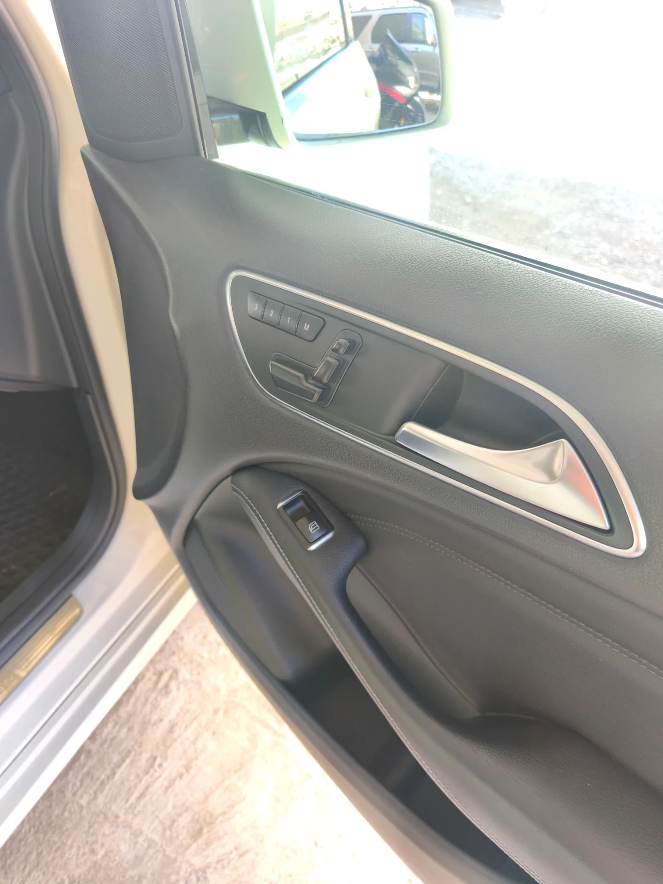 Mercedes-Benz B 200, снимка 10 - Автомобили и джипове - 54720077