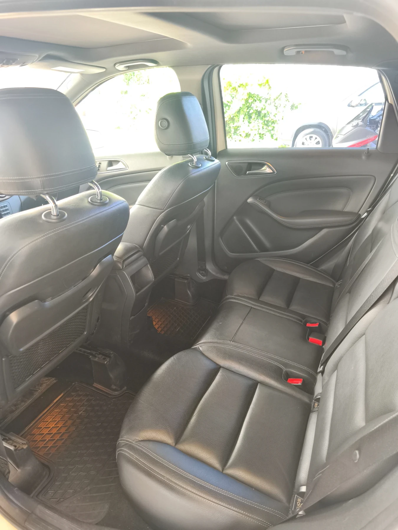 Mercedes-Benz B 200, снимка 11 - Автомобили и джипове - 54720077