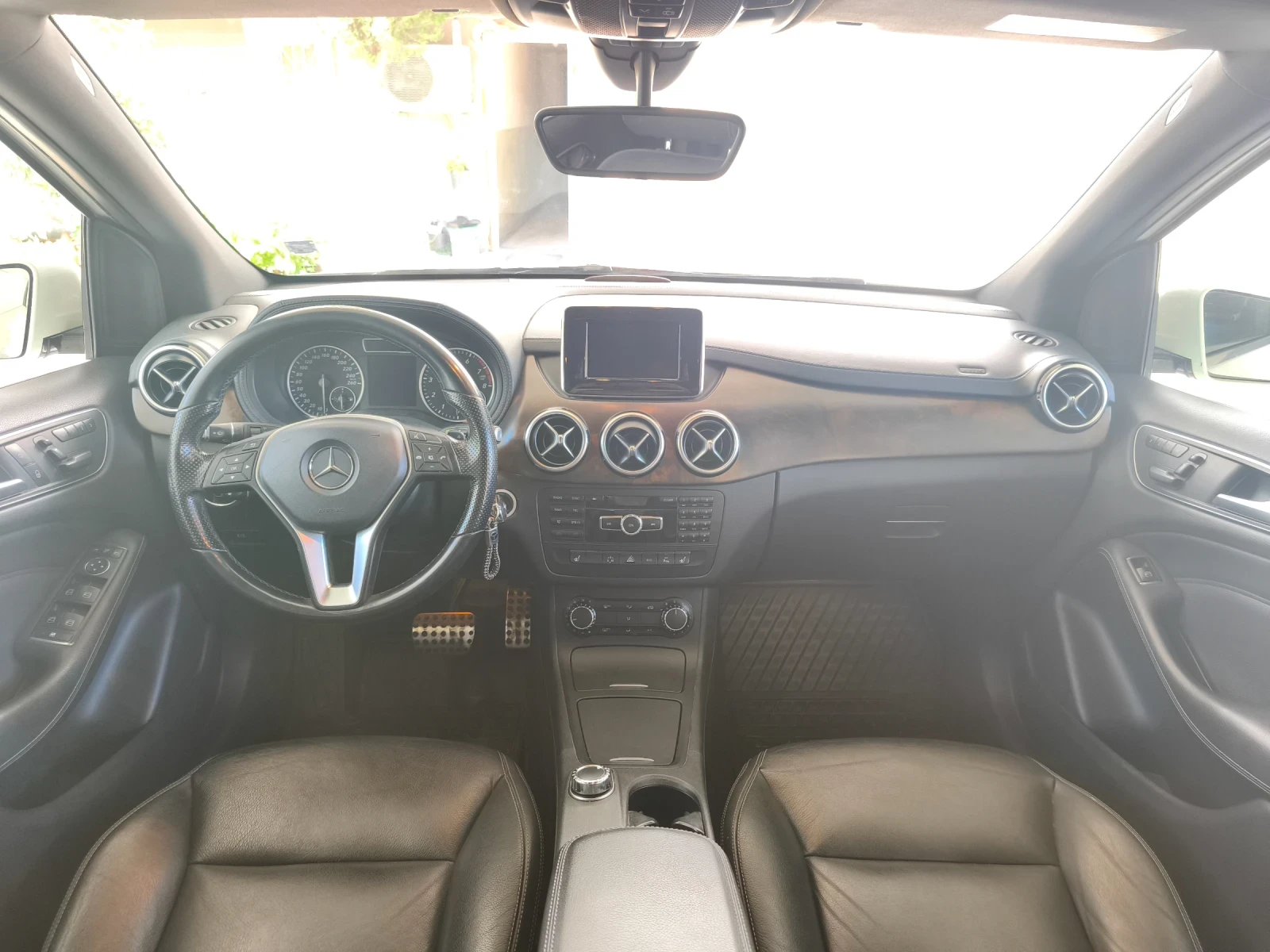 Mercedes-Benz B 200, снимка 8 - Автомобили и джипове - 54720077