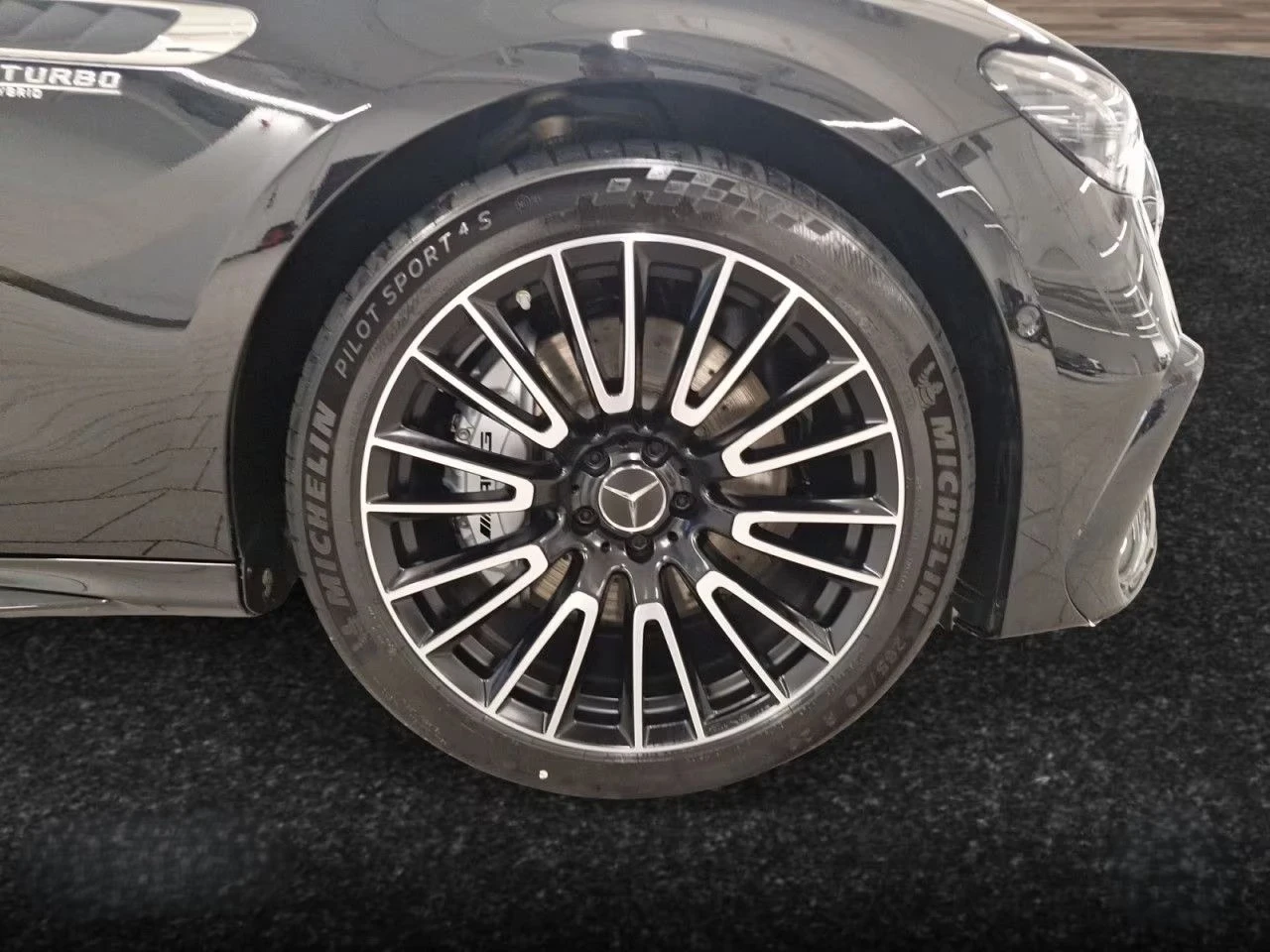 Mercedes-Benz E 53 AMG PLUG-IN HYBRID / 4MATIC / 360 / NIGHT PACK, снимка 8 - Автомобили и джипове - 54778837