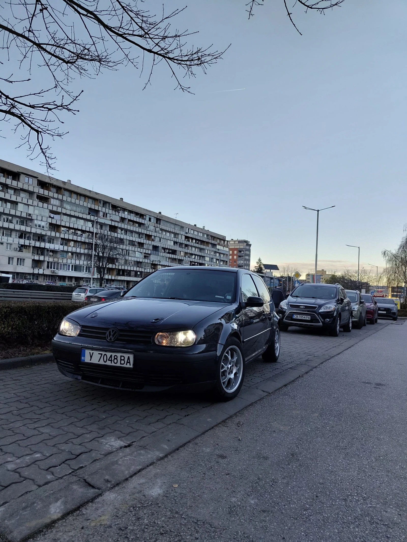 VW Golf 1.8t, снимка 3 - Автомобили и джипове - 55146200
