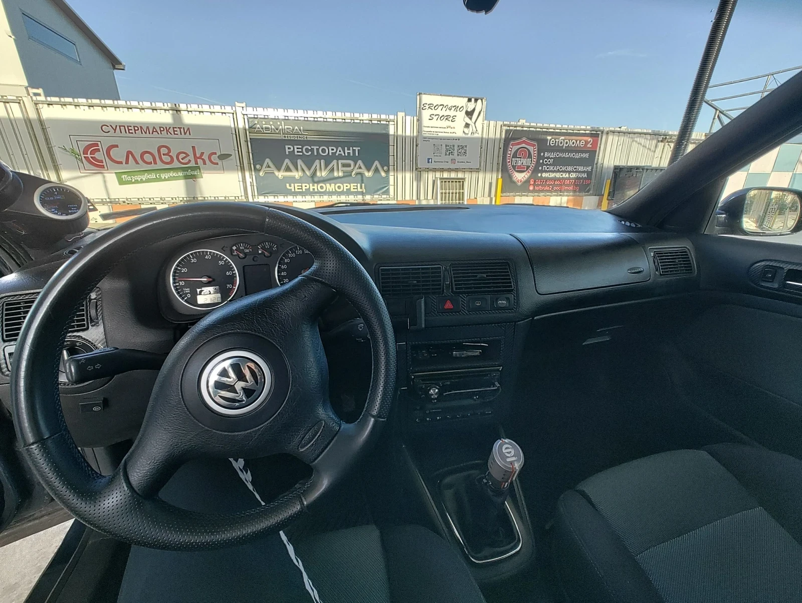VW Golf 1.8t, снимка 10 - Автомобили и джипове - 55146200