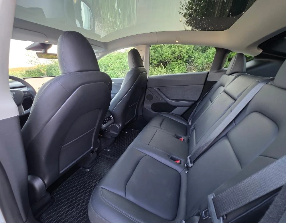 Tesla Model Y От Първи Собственик, снимка 11 - Автомобили и джипове - 55153125