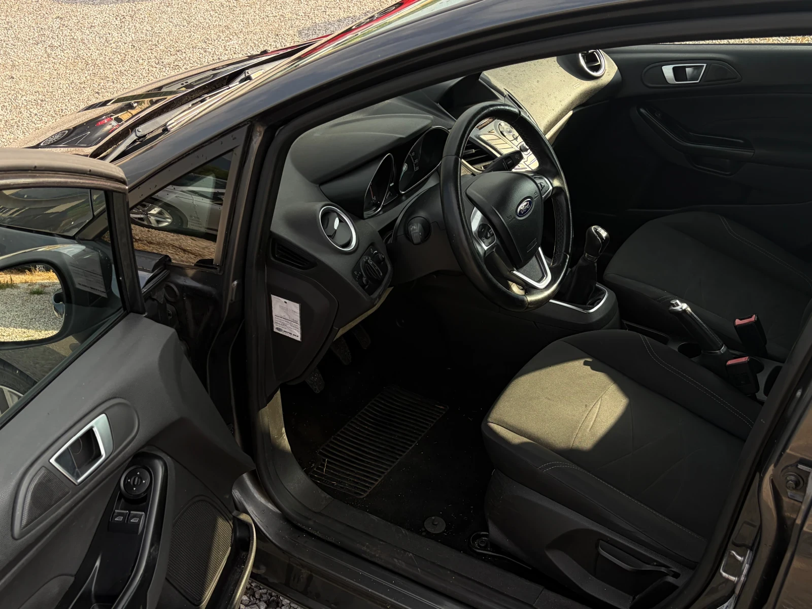 Ford Fiesta 1.5TDCI, снимка 9 - Автомобили и джипове - 55598188