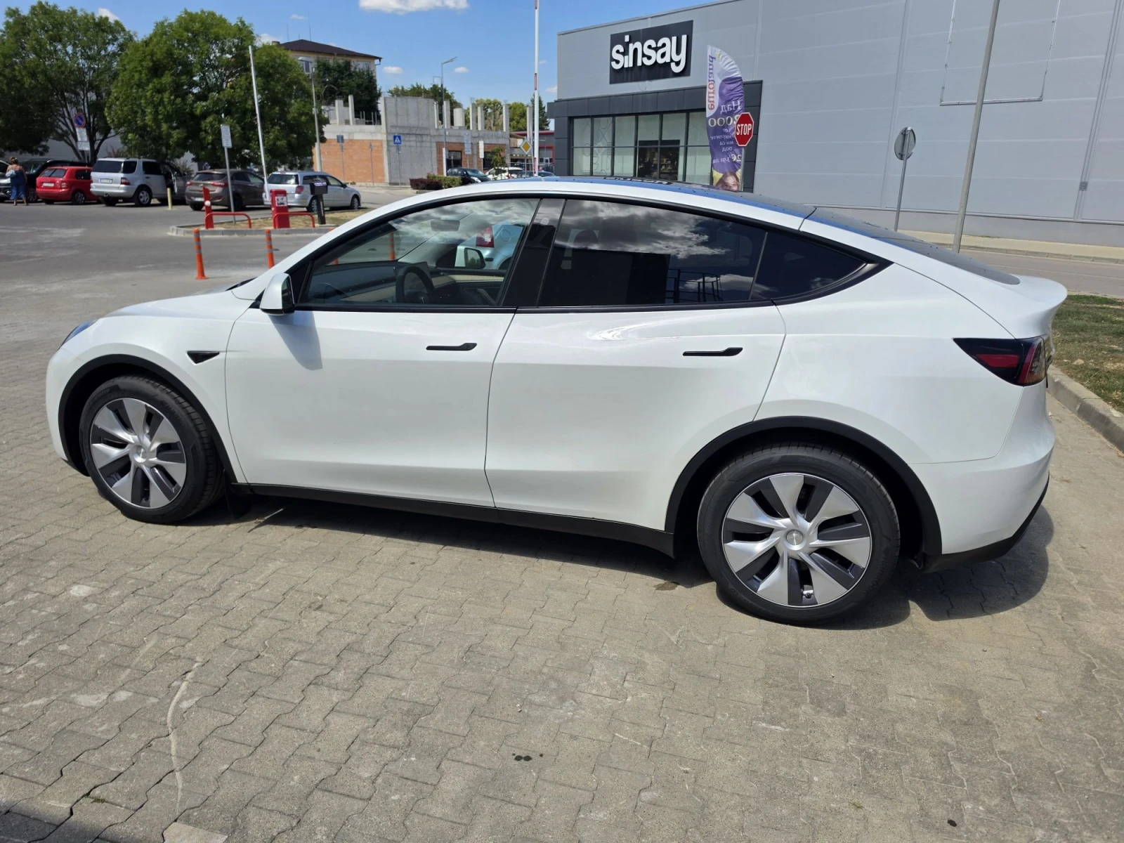 Tesla Model Y LR AWD 2023 Berlin, снимка 7 - Автомобили и джипове - 55671771