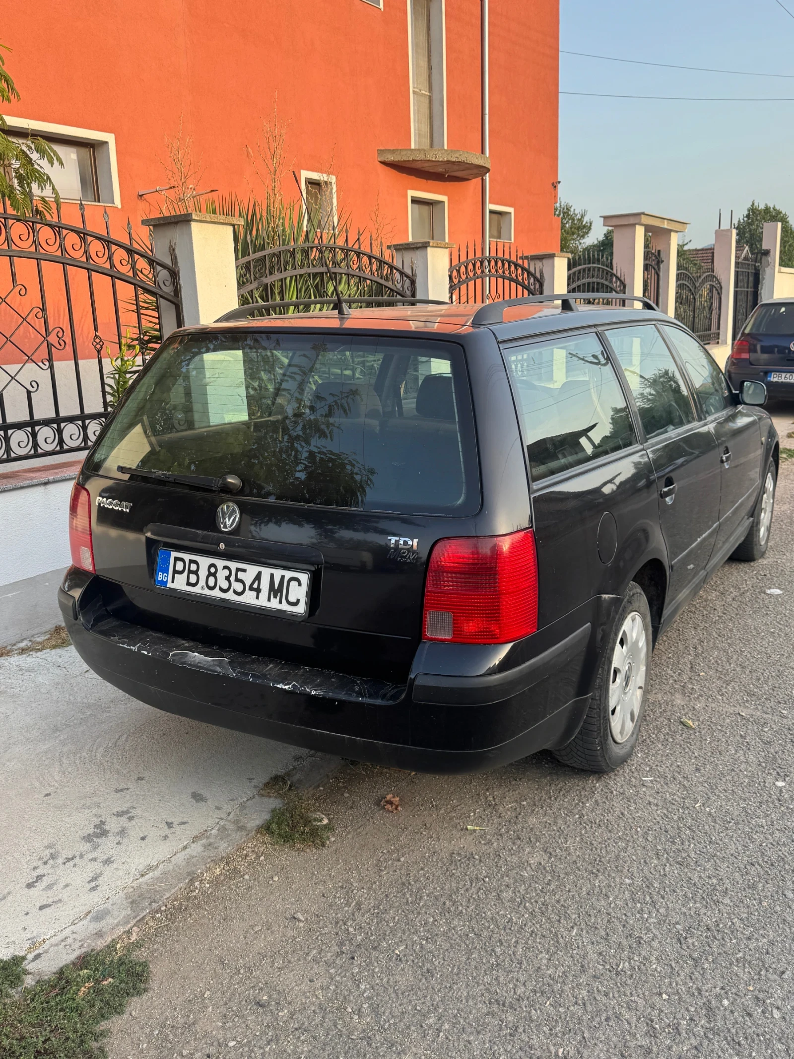VW Passat 1.9, снимка 3 - Автомобили и джипове - 55872827