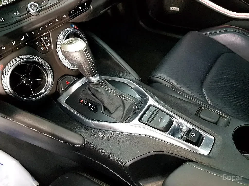 Chevrolet Camaro SS* 6.2* V8* ПОДГРЕВ* ОБДУХВАНЕ* КАМЕРА* КЕЙЛЕС* , снимка 11 - Автомобили и джипове - 55964122