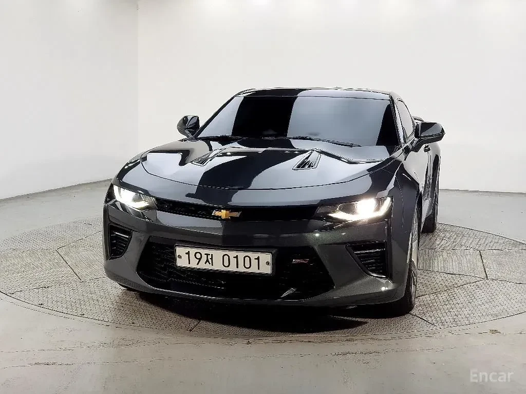 Chevrolet Camaro SS* 6.2* V8* ПОДГРЕВ* ОБДУХВАНЕ* КАМЕРА* КЕЙЛЕС* , снимка 2 - Автомобили и джипове - 55964122