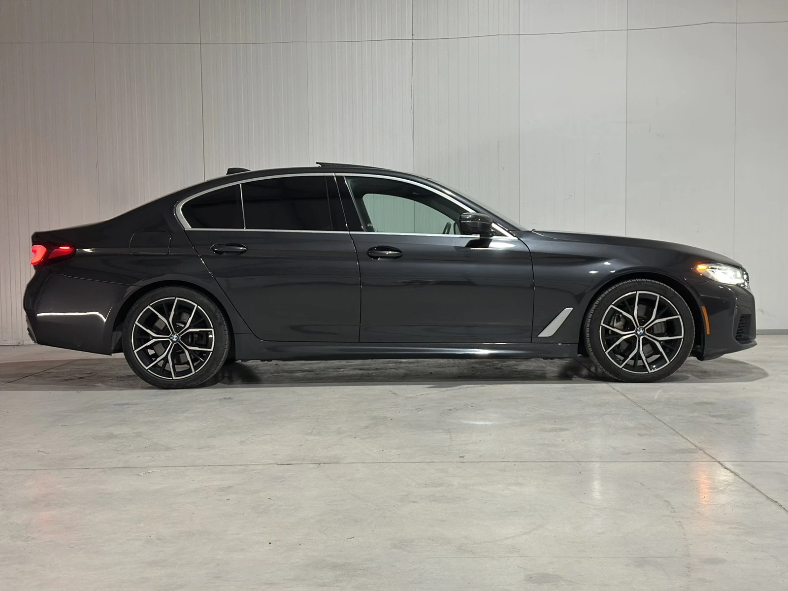BMW 540 xDrive M Package, снимка 8 - Автомобили и джипове - 56096945