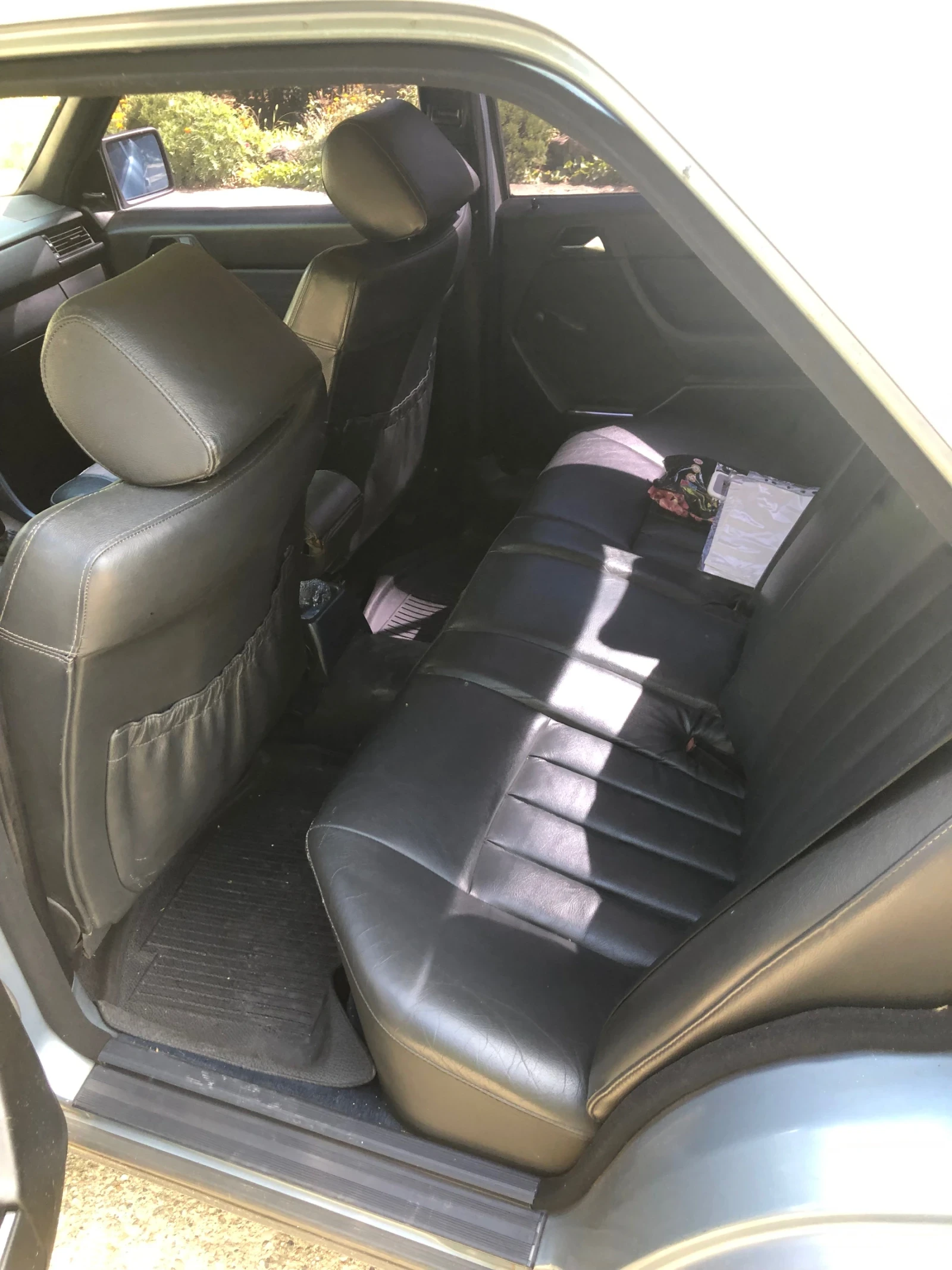 Mercedes-Benz 124 250d, снимка 6 - Автомобили и джипове - 56296955