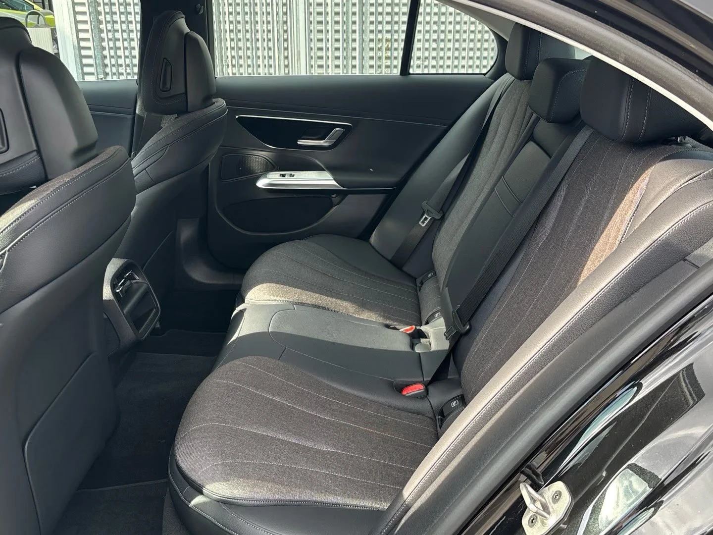Mercedes-Benz E 300 de / AVANTGARDE / 4-MATIC / DISTRONIC / CAMERA / | Mobile.bg � ����������� 13