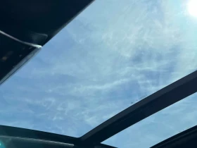 Mercedes-Benz GLC 300 CARFAX/ПАНОРАМА/ПОДГРЕВИ/DIS/360 CAM, снимка 10