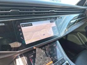 Audi Q8 * CARFAX * ДИСТРОНИК * ОБДУХВАНЕ * ПАНОРАМА, снимка 11