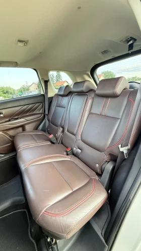 Mitsubishi Outlander PHEV  ГАЗ | Auto.bg — изображение 12