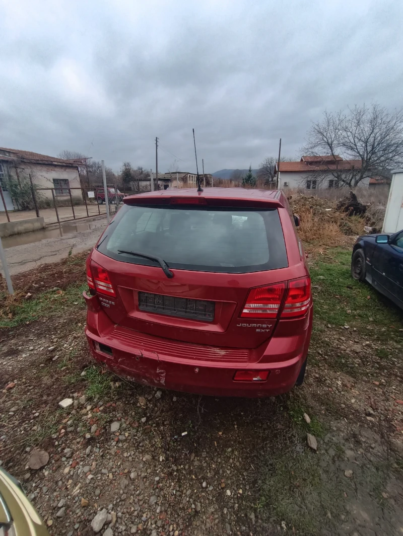 Dodge Journey Sxt, снимка 2 - Автомобили и джипове - 48308492