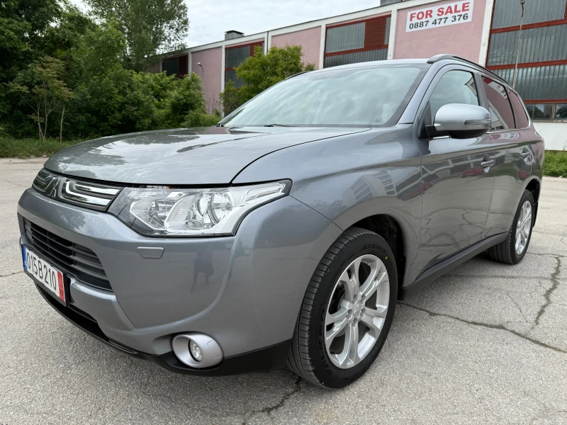 Mitsubishi Outlander 2.0i / 4x4 / AUTOMATIC , снимка 8 - Автомобили и джипове - 50730667